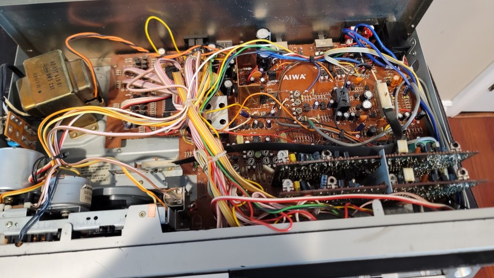 Aiwa AD 3700U Cassette Deck