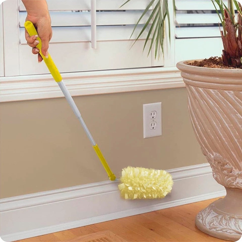 Swiffer 360 Dusters Extendable Handle Starter Kit, 3 Count Duster Refill