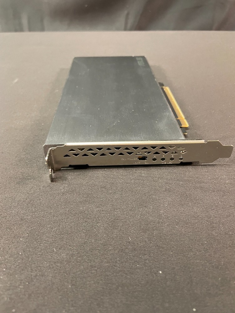 ASUS Hyper M.2 x16 Silver Professional Card v2 4 x M.2 Socket 3 RAID Controller