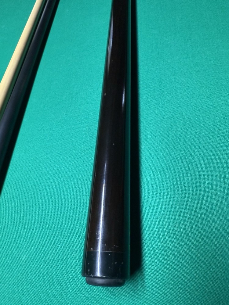 Joss wrapless cue
