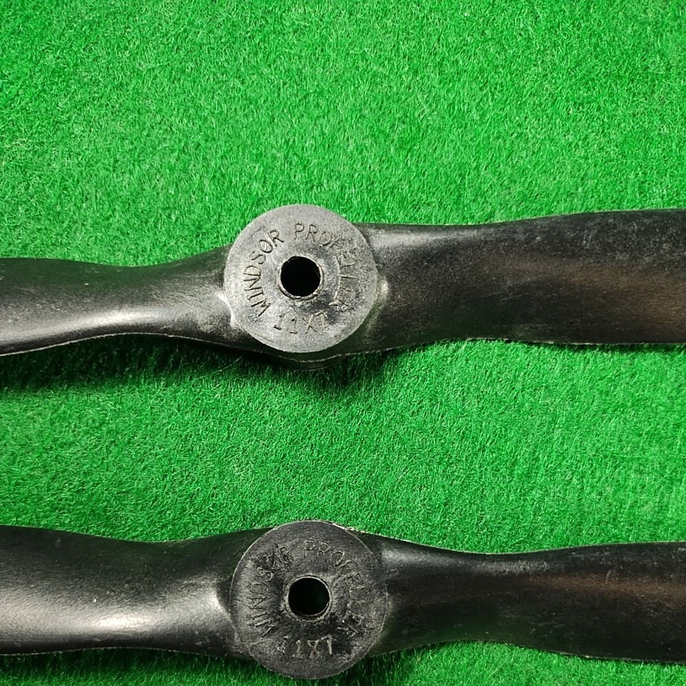 (2) Master Airscrew composite prop 11x7