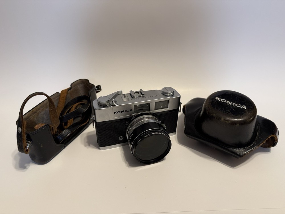 Konica Auto S1.6 Rangefinder Camera With Leather Case