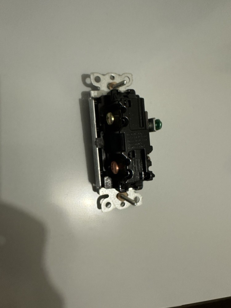 Lutron Claro General Purpose Switch CA-3ps-GR