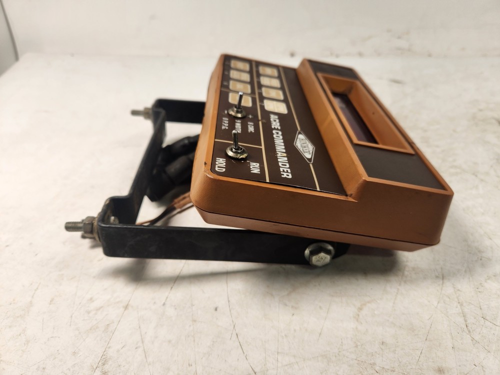 Hiniker Acre Commander.Sprayer Farm Controller