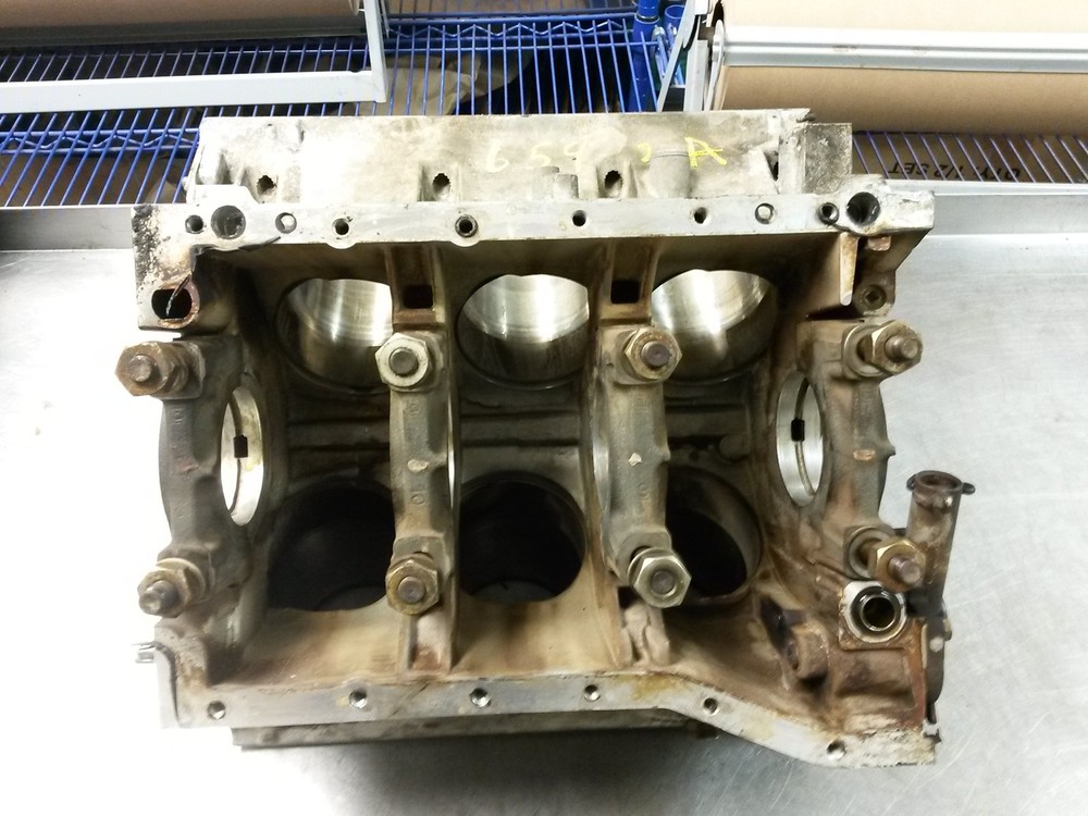 Engine Cylinder Block For 88-92 Eagle Premier 3.0 7946000191