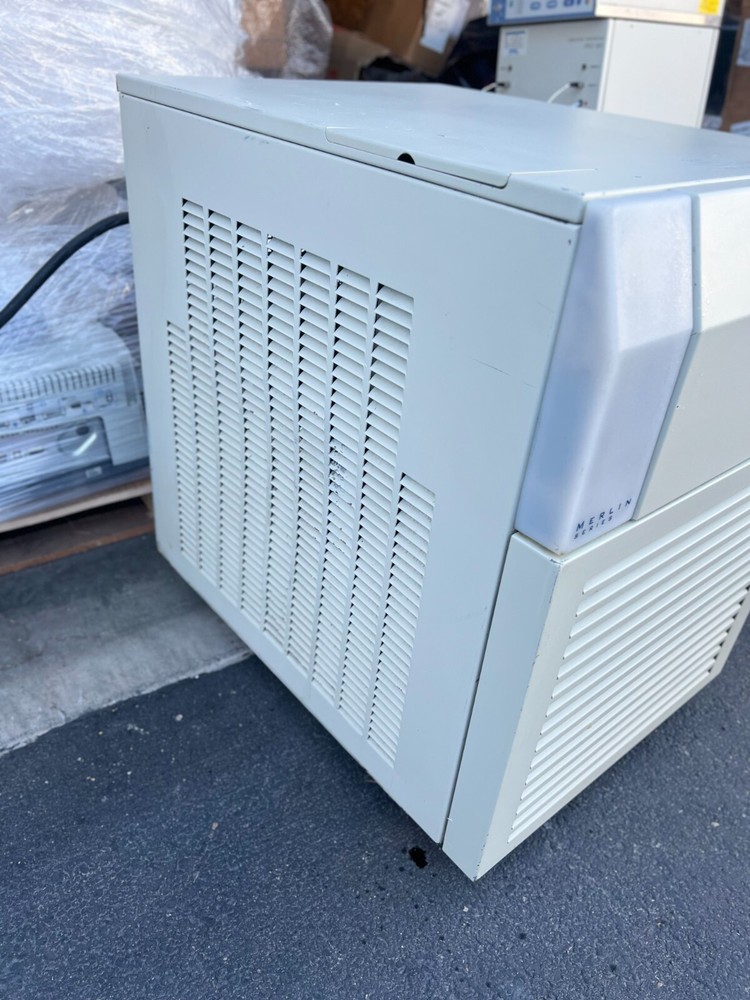 Thermo Neslab MERLIN SERIES M100