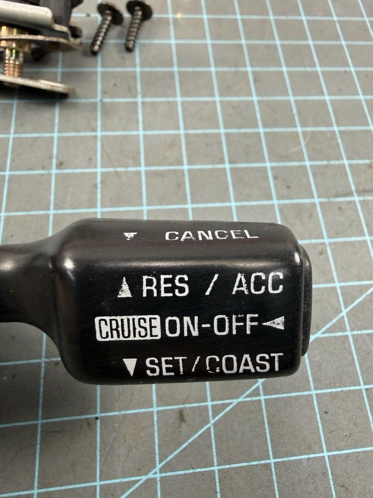 1996-2002 4runner Cruise Control Switch