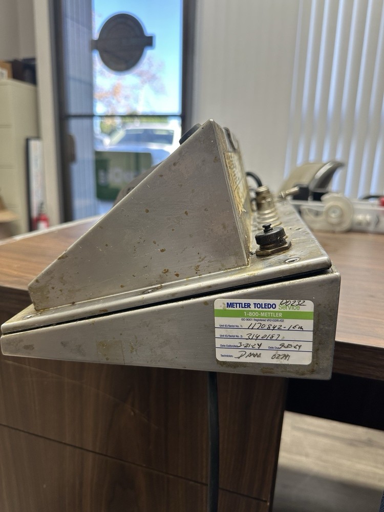 METTLER TOLEDO IND690 DESK WEIGHING DISPLAY TERMINAL CONTROLLER