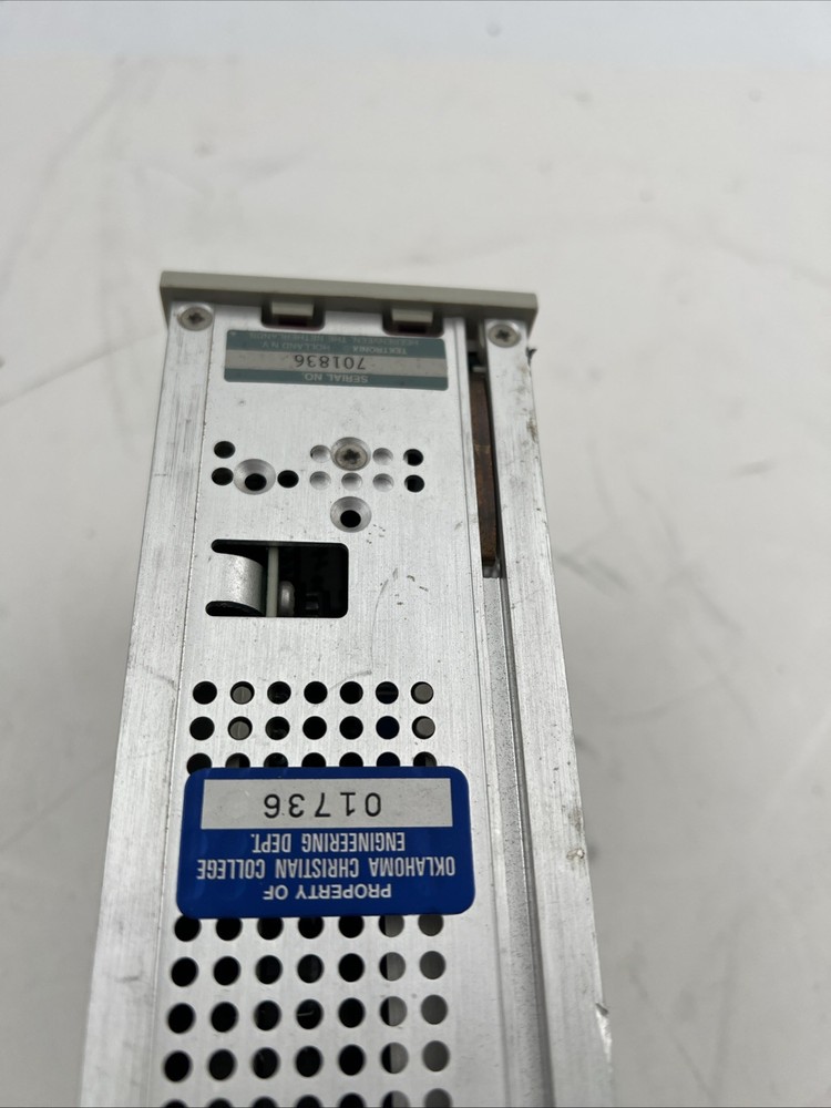 Tektronix DM501A Digital Multimeter Untested