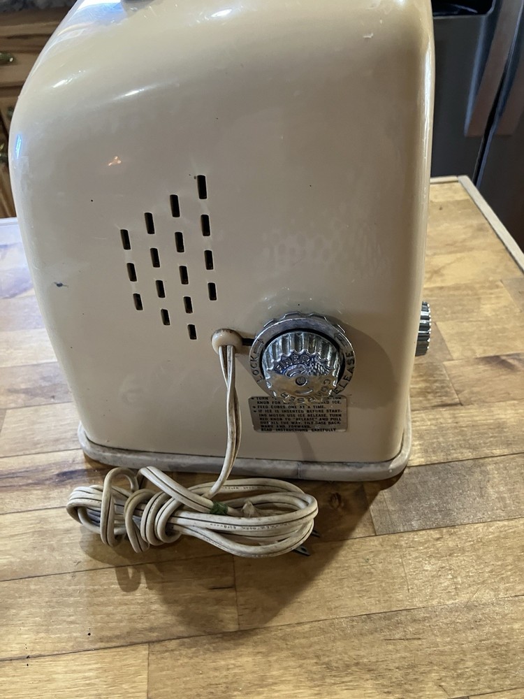 Vintage Ice O Matic Electric Ice Crusher Rival Works