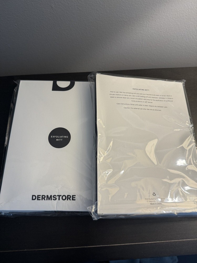 Dermstore Exfoliating Mitt NEW Sealed X2