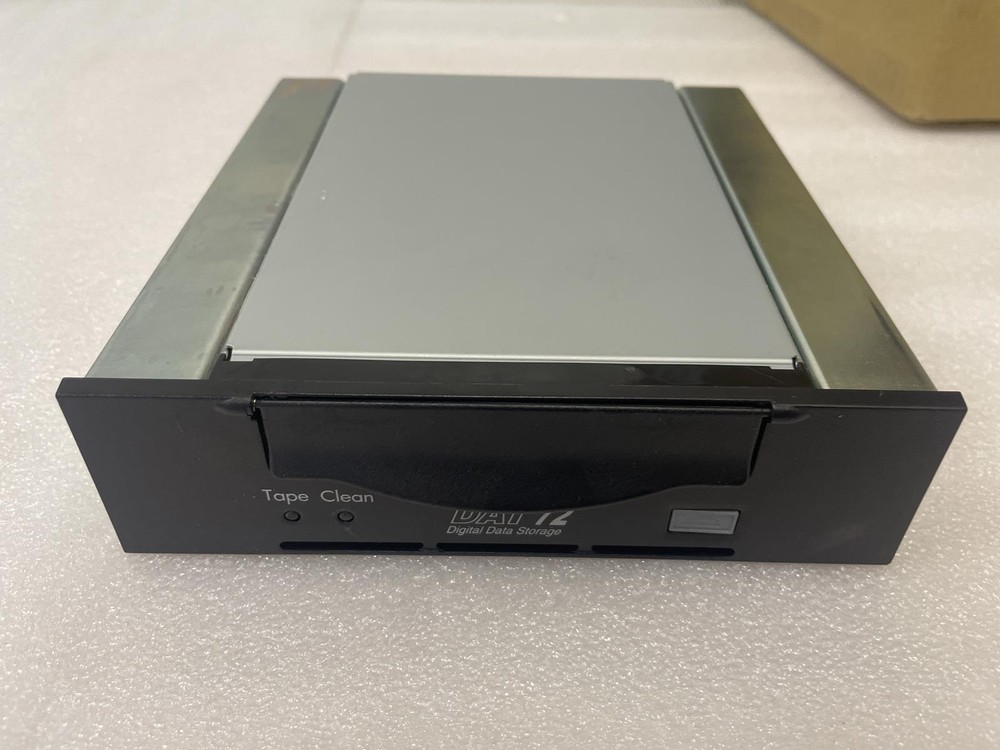 HP EB625A TAPE DRIVE DAT 72 DIGITAL DATA STORAGE DEVICE