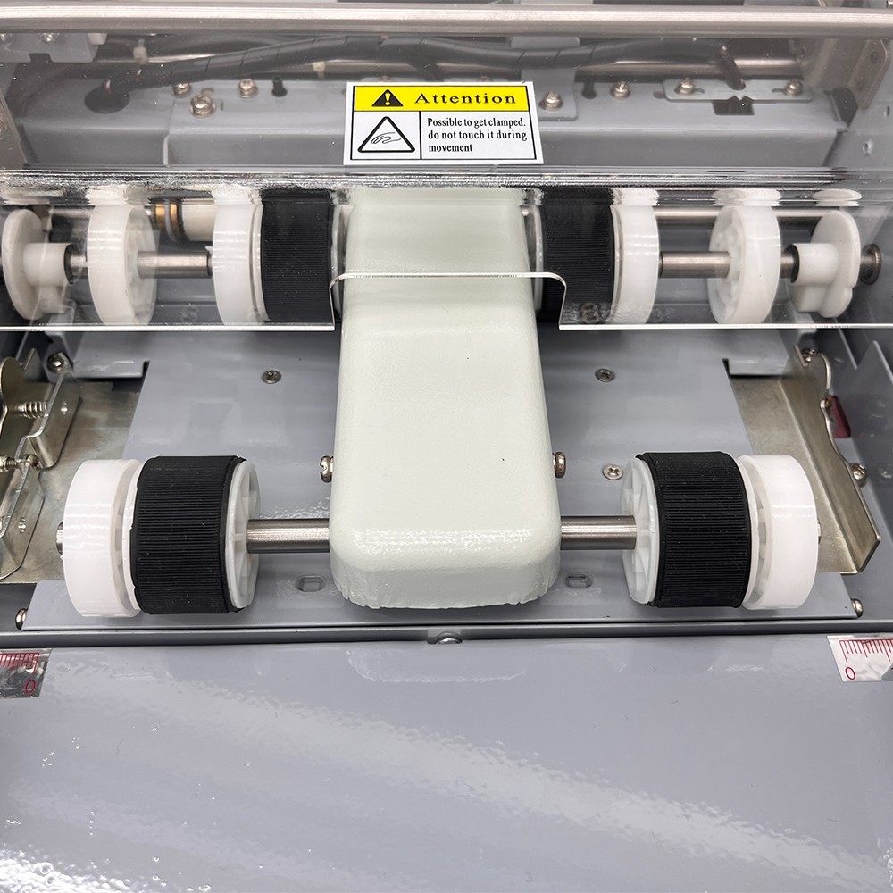 Fully Automatic Business Card Cutting Machine Automatic Paper Feeding 110V