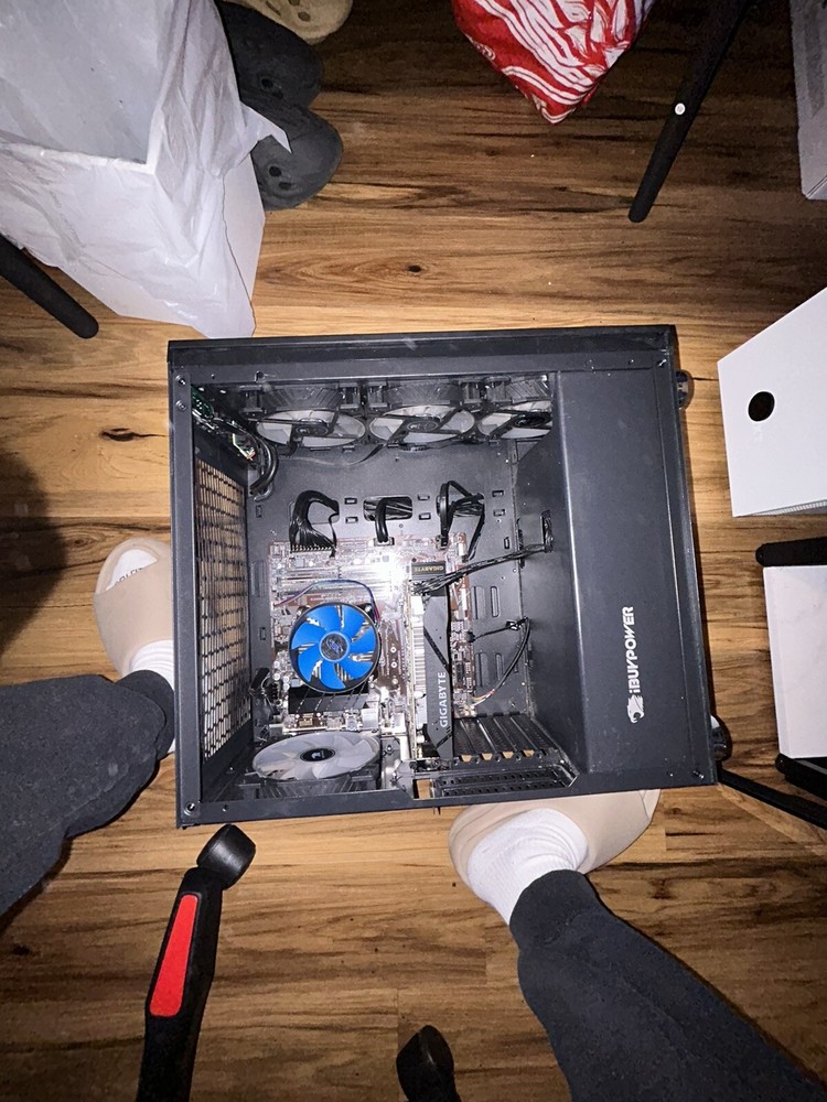 gaming computer desktop pc