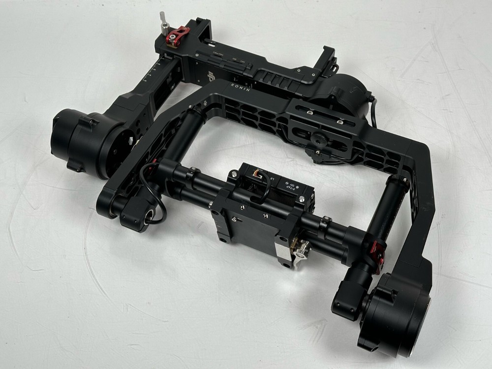 DJI Ronin Original Gimbal Stabilizer w/ Hard Case & 1 Battery