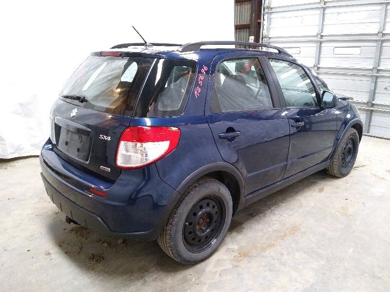 SX4 2010 Headrest 285344