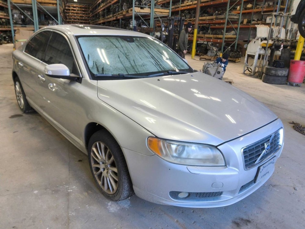 S80       2008 Battery Tray 684236