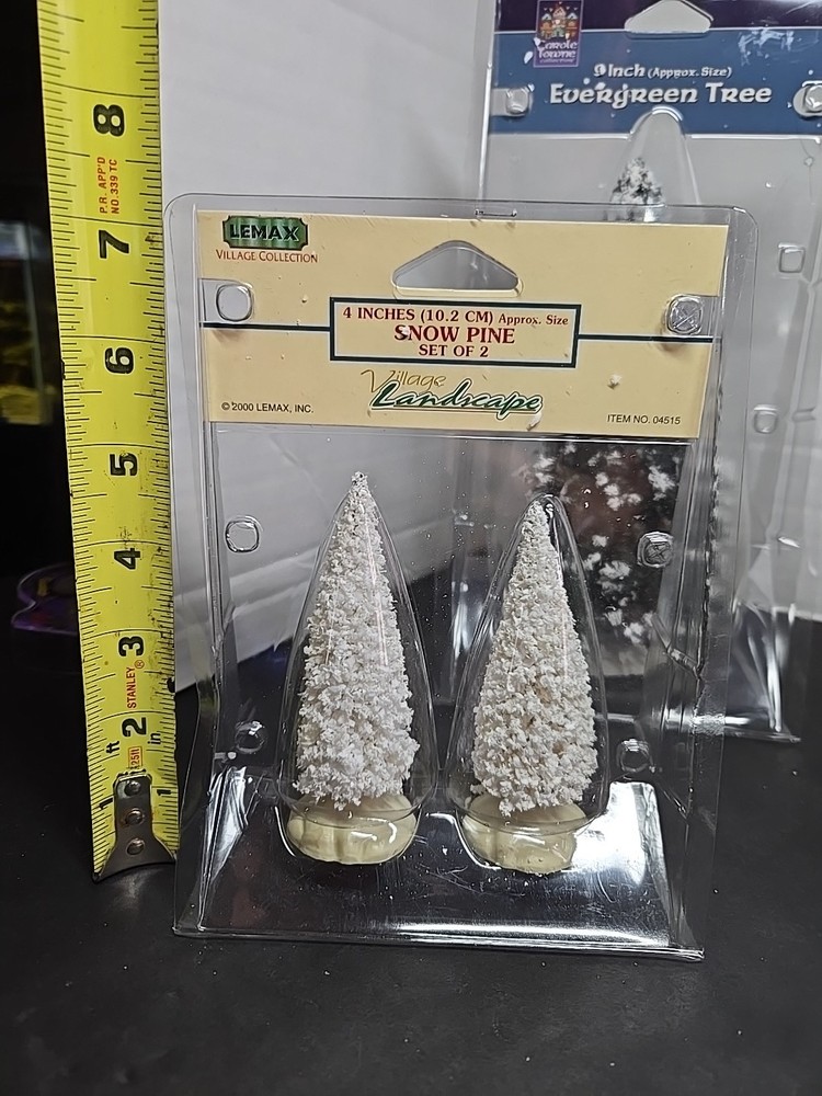 Set of 6 Assorted Packages. Christmas Tree Bundle