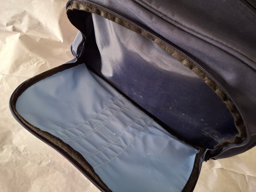 Jumping Beans Roller With Pull Out Handle Luggage Bowling Bag Zipper Closure