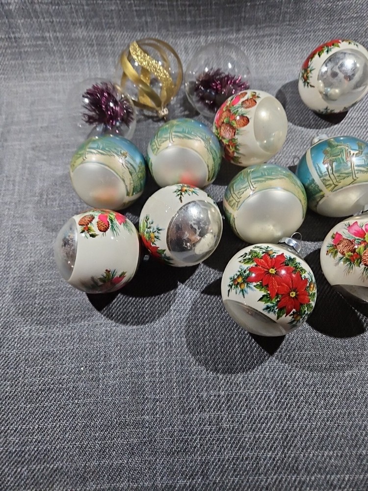 Thirteen vintage christmas Oraments