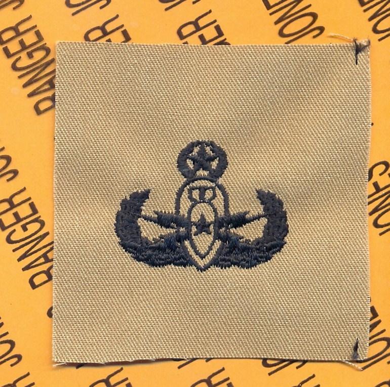 USAF EOD MASTER Explosive Ordnance Disposal Black / Desert DCU cloth patch