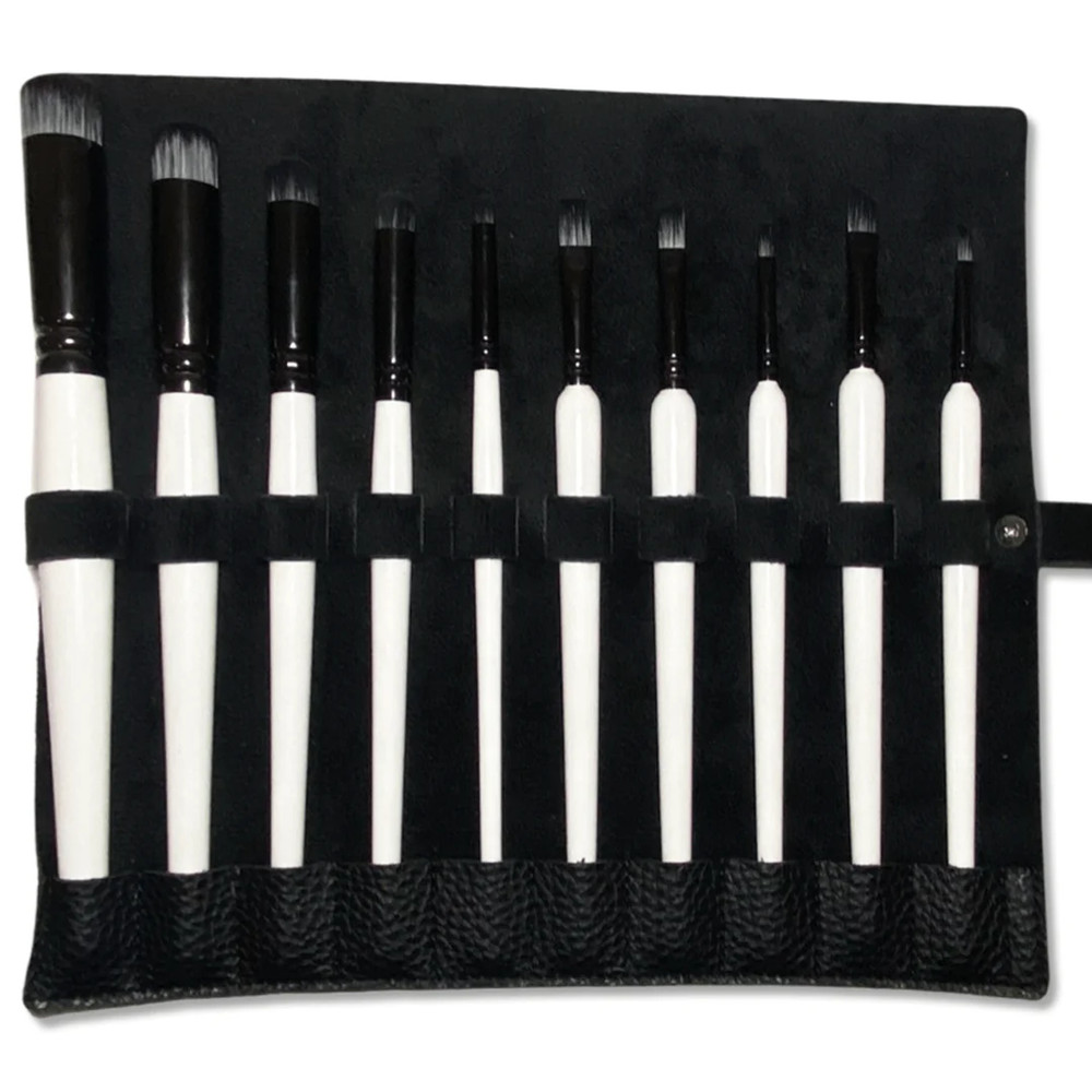 Chronicle Leather Brush Roll