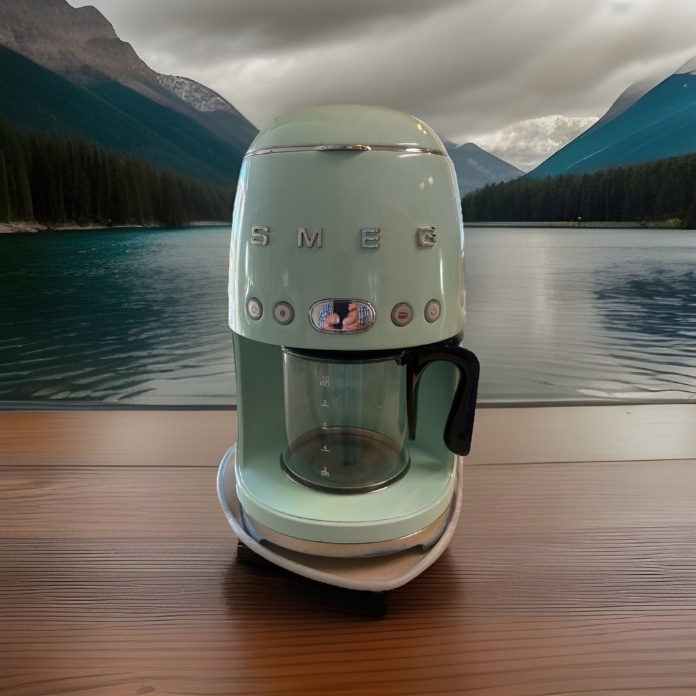 Smeg Coffee Machine Pastel Green Retro
