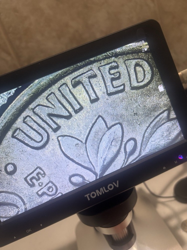 1990 d mint error missing letters and DDR in good condition