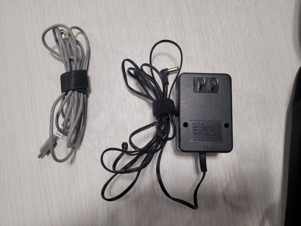 EXFO FPM-600 Optical Power Meter with Case. Works great!