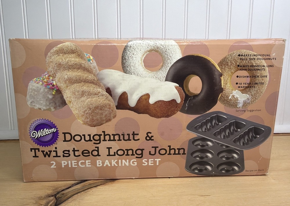 Wilton Doughnut & Twisted Long John 2 piece baking set