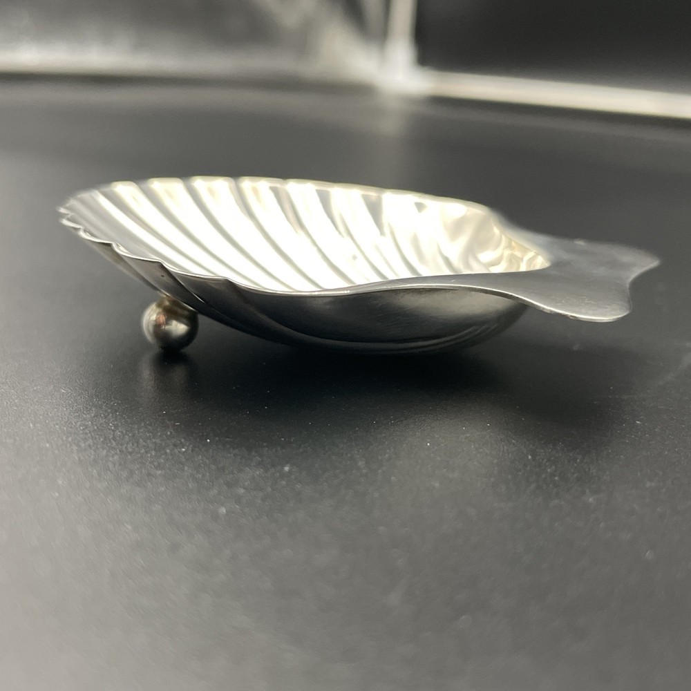 Tiffany Sterling Silver Candy / Nut Dish Shell Form W/ Felt Bag No Monogram