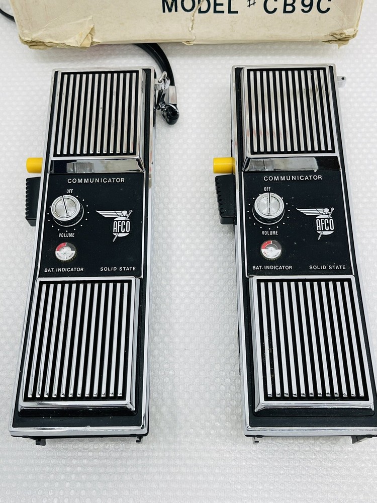 AFCO ELECTRONICS Two-Way Transistorized Tranceiver Walker - Talkie CB9C Untested