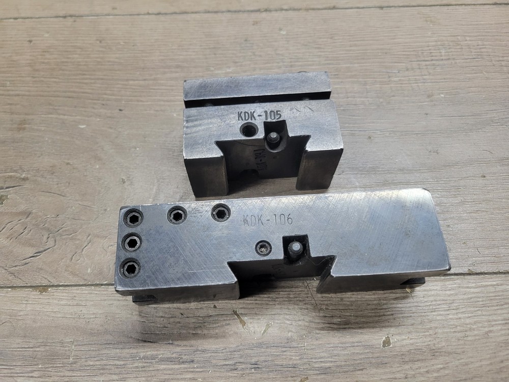 KDK QUICK CHANGE TOOL HOLDER LOT 104 & 105