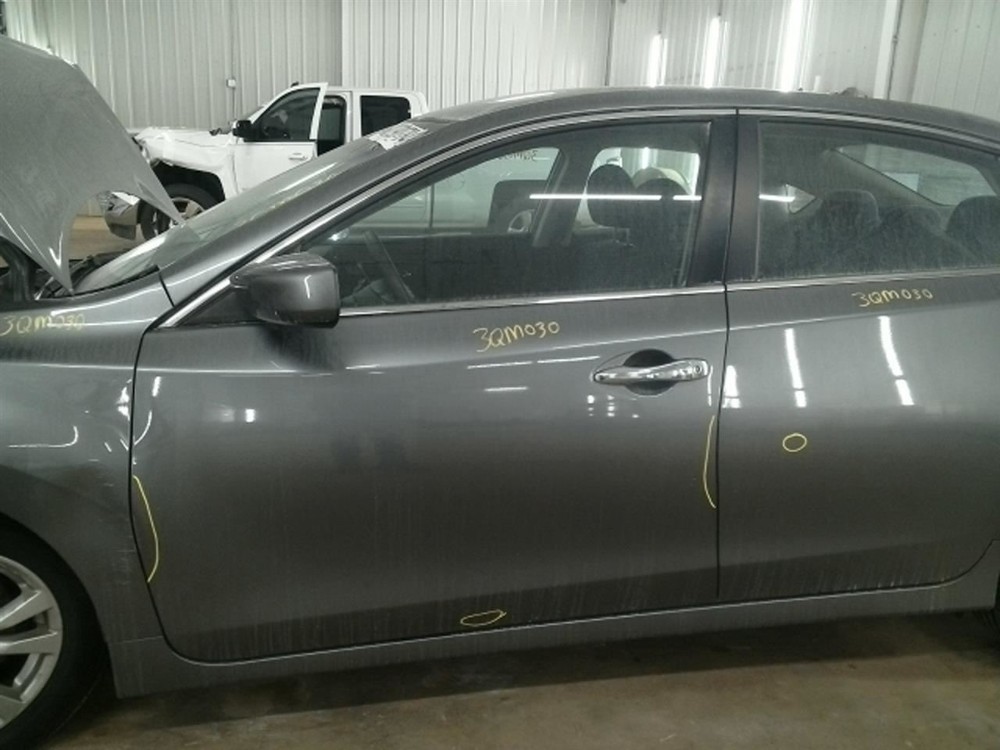 ALTIMA 2014 Antenna 104766091