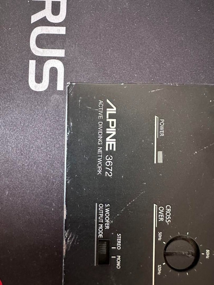 ALPINE Vintage Equalizer 3672 Active Deviding Network 6ch