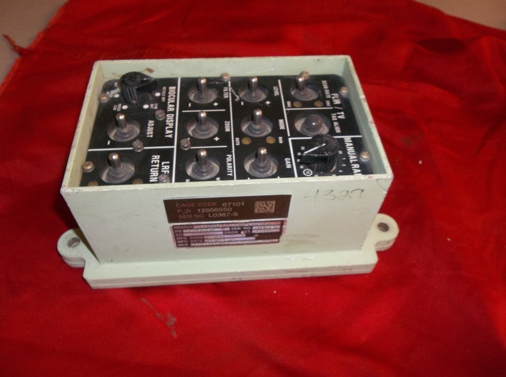 BRADLEY M2-M2A2 GUNNER'S SIGHT CONTROL 12956550 5155D