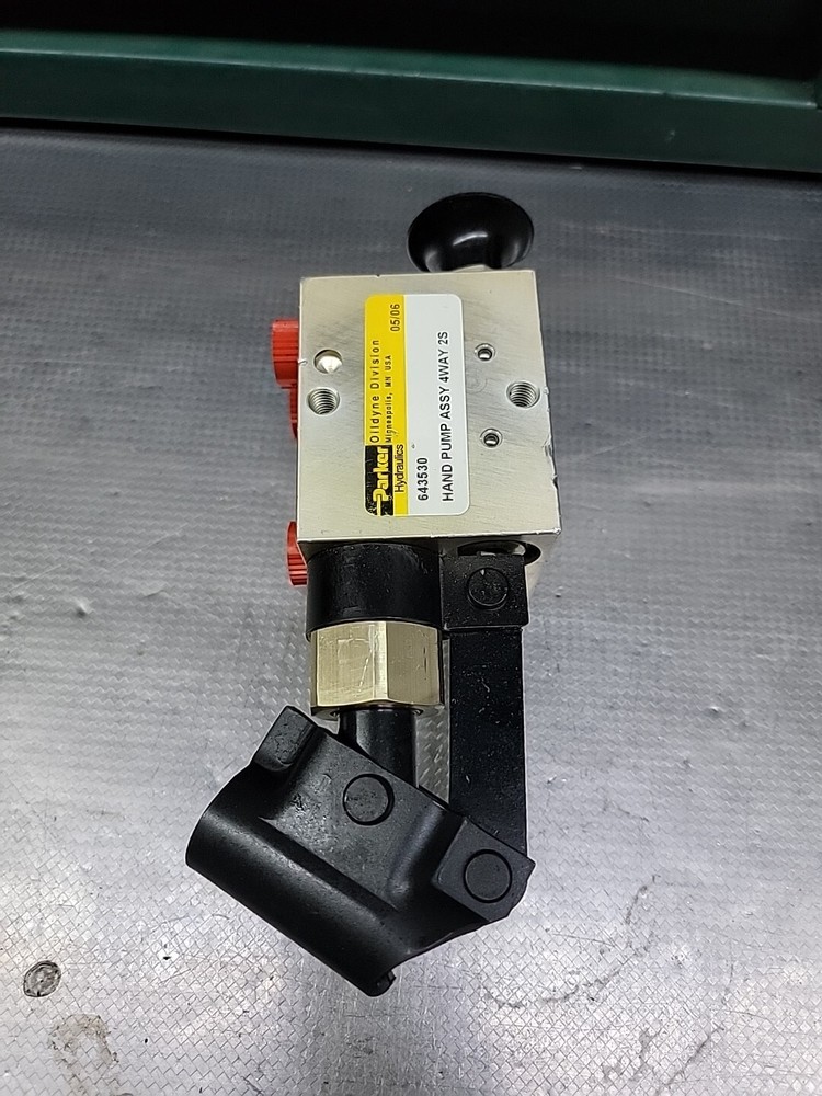 Parker Oildyne Hand Pump Assy 4way 2s