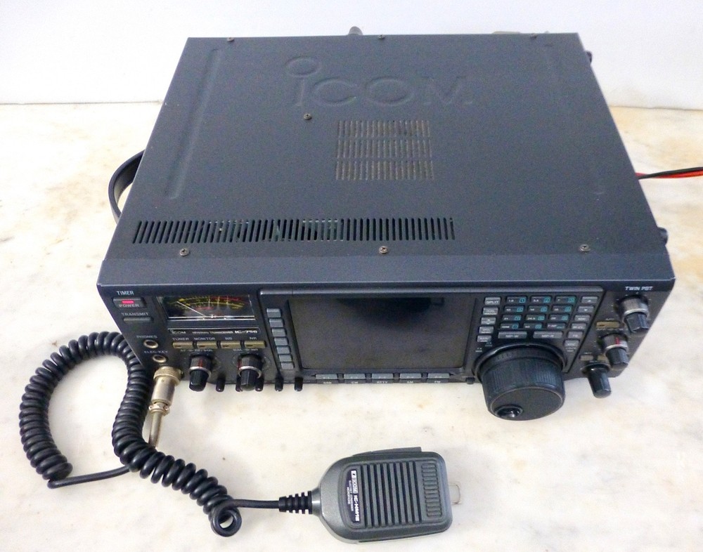 Nice, Working Icom IC-756 Transceiver with Computer Mod, Microphone and Papers