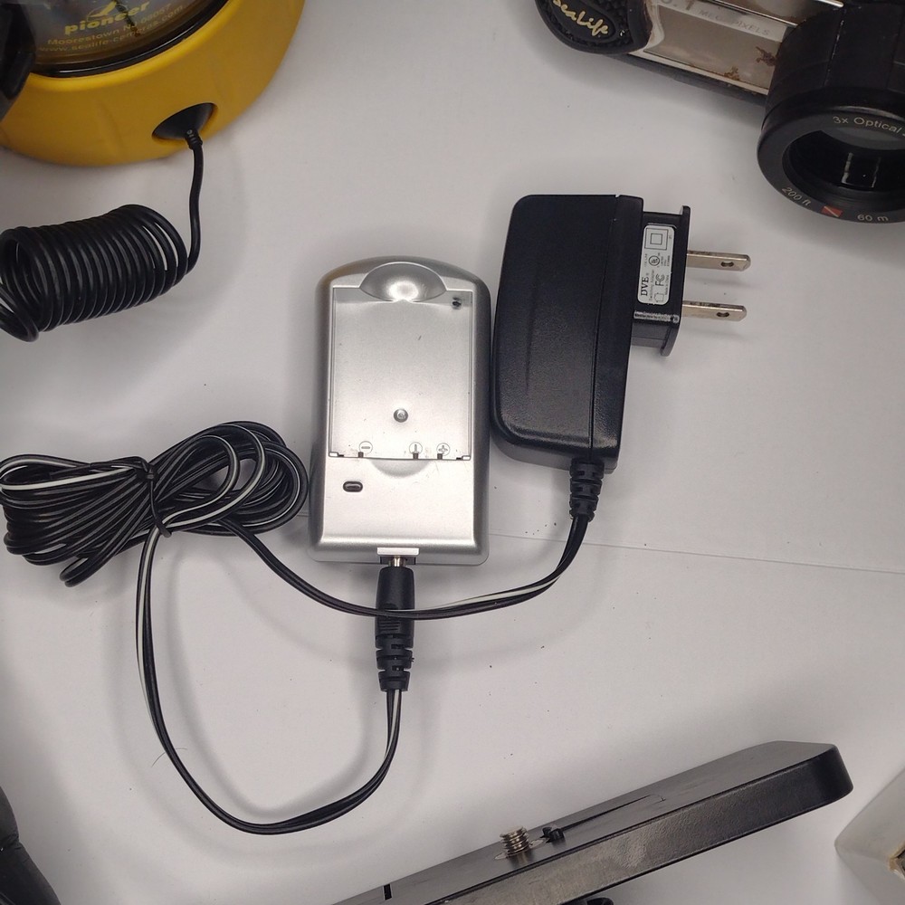 Sealife Camera DC600 Underwater Digital Camera W/ Case Tested Works