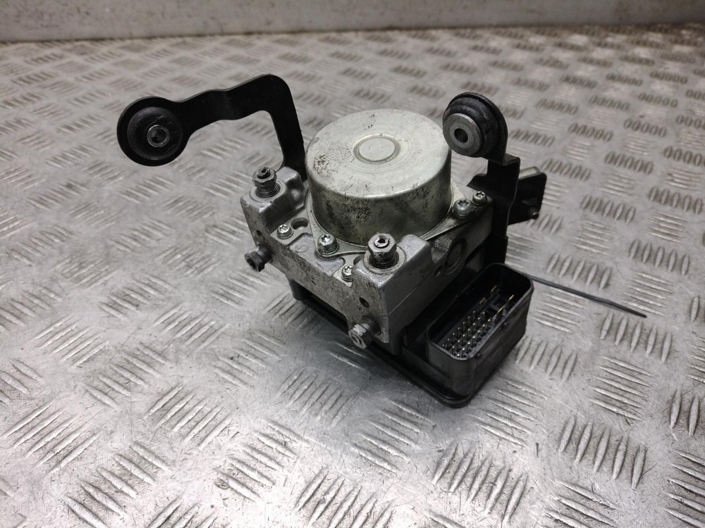 2014 TRIUMPH TIGER 800  XC ABS ABS PUMP