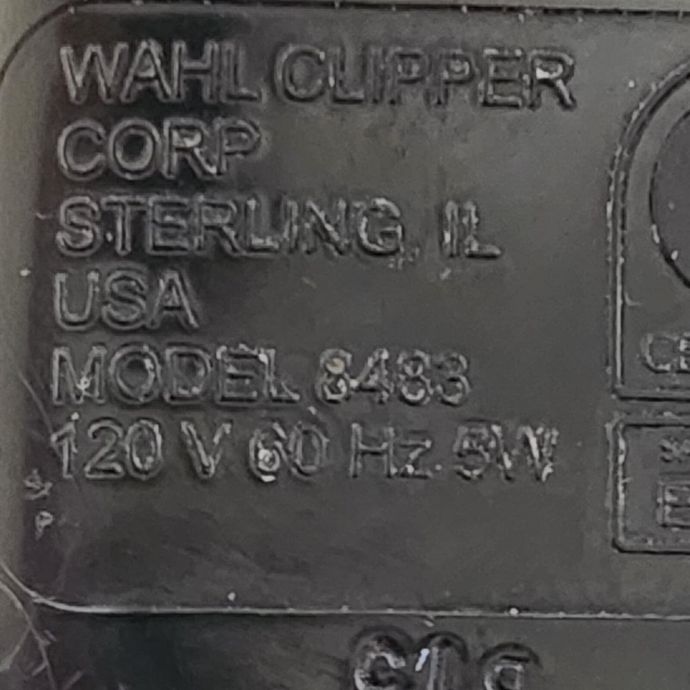 WAHL Professional Pilot Clipper. Compact.Includes 5 Guards