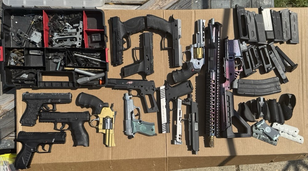 Large co2 powered BB gun lot (please read description)