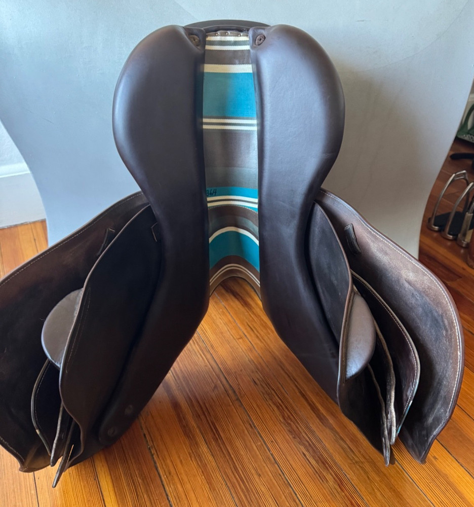 17.5" Voltaire Palm Beach PRO Saddle - 2AA Flaps - Grain / Buffalo