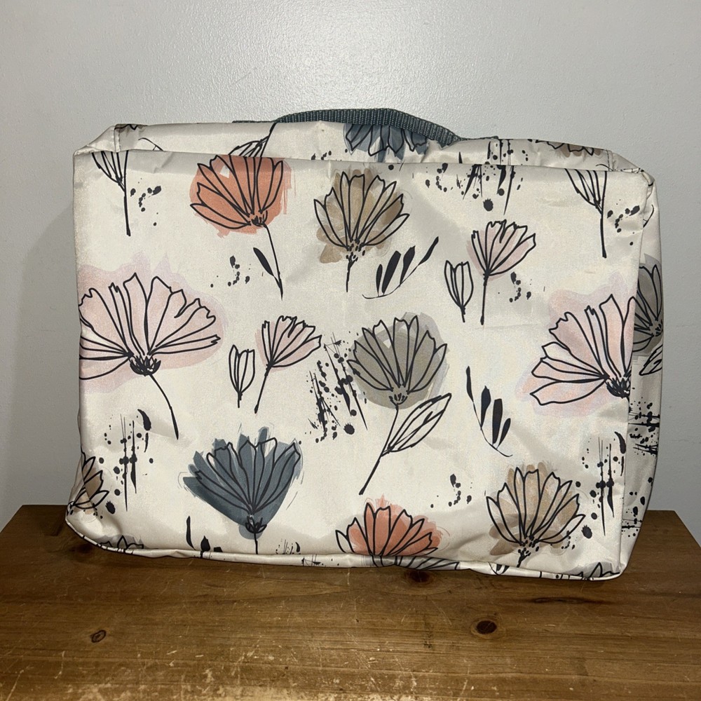 Thirty One Medium Packing Cube Floral