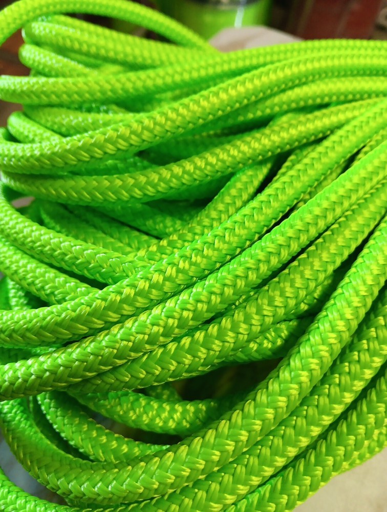 1/4 " x 300 ft. Double Braid-Yacht Braid Polyester rope. Made in USA.