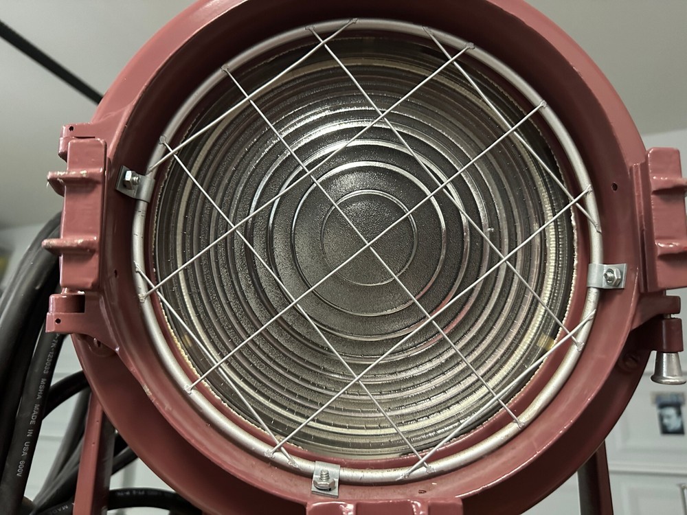 Mole Richardson 412 Junior Solar Spotlight & Mole Richardson light stand Package