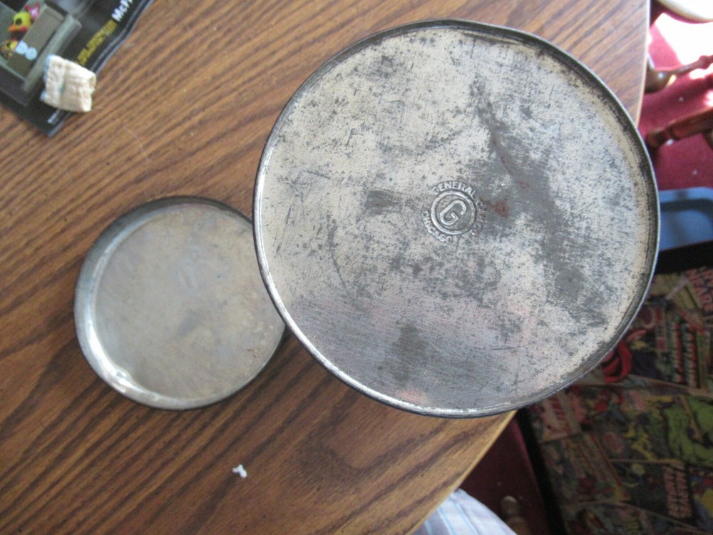 Chicago General Can Co 10 inch vintage can