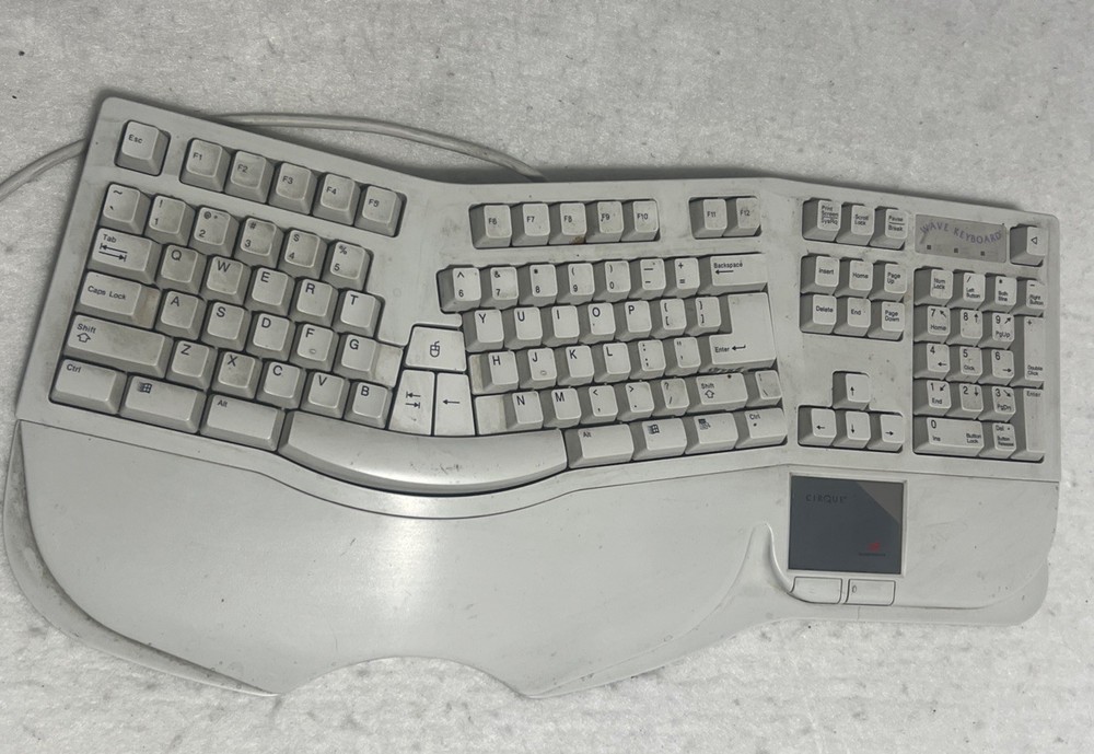 Vintage Keyboard Cirque Wave GKB340