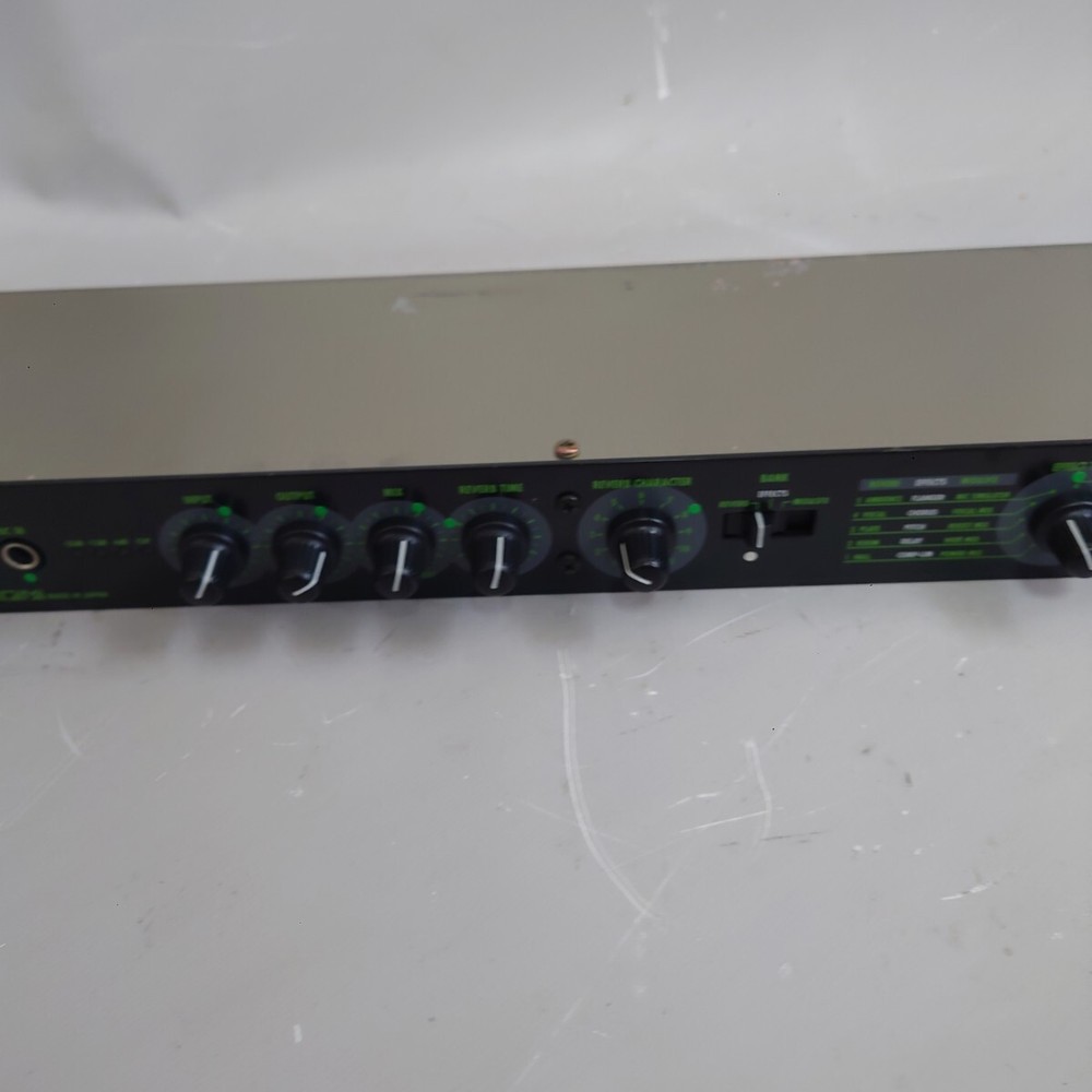 Zoom RFX1000 Multi Effects Processor Rack Unit Vintage From Japan Tested item
