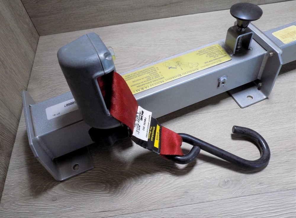 Advanced Restraint Module 136500807 Wheelchair Restraint
